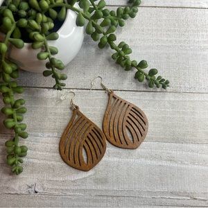 🌿 Boho Geometric Teardrop Dangle Wooden Earrings